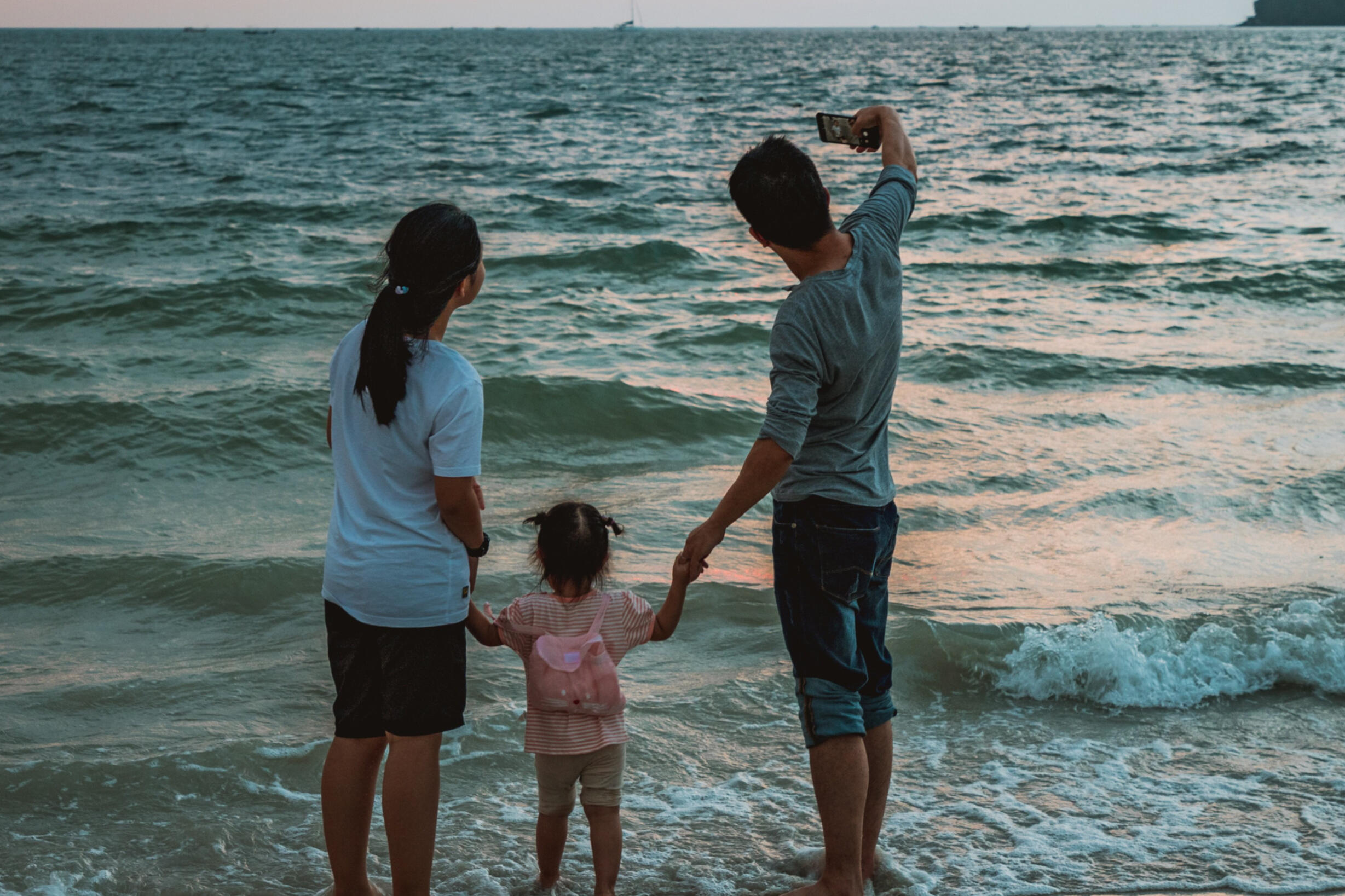Familia viaja segura ver futur seguro